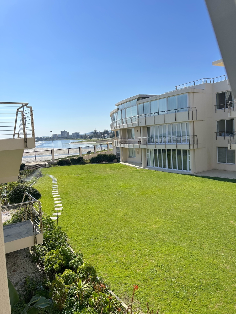 To Let 2 Bedroom Property for Rent in Lagoon Beach Western Cape